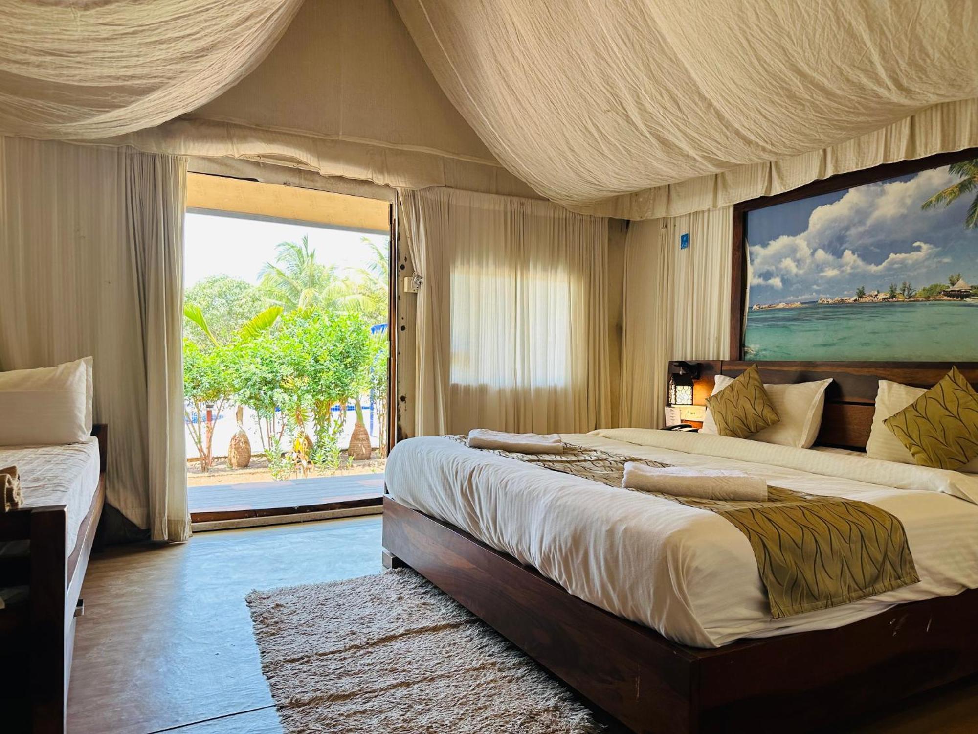 Lion Park Hotel & Resorts Szaszan Gir Kültér fotó