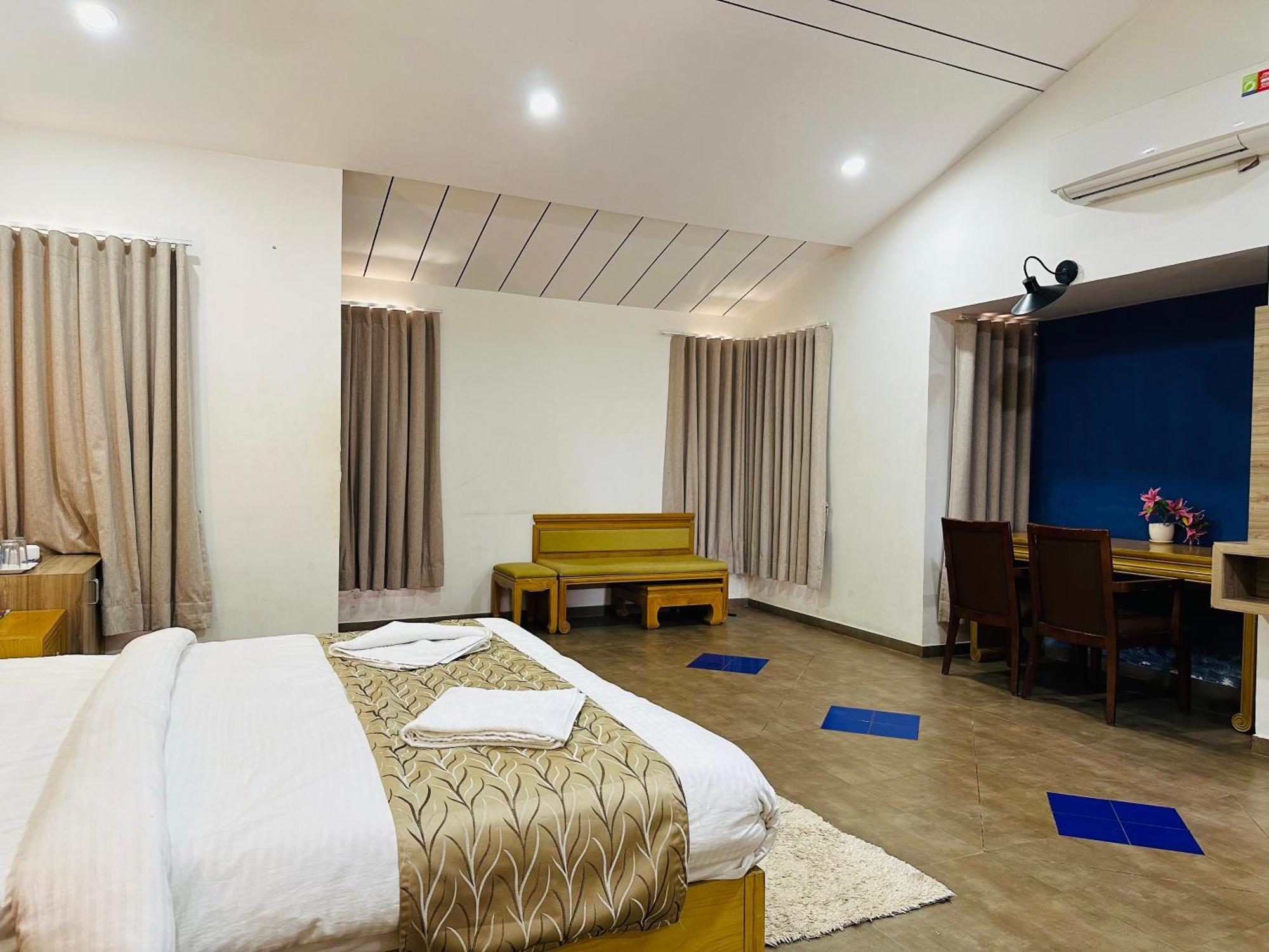 Lion Park Hotel & Resorts Szaszan Gir Kültér fotó