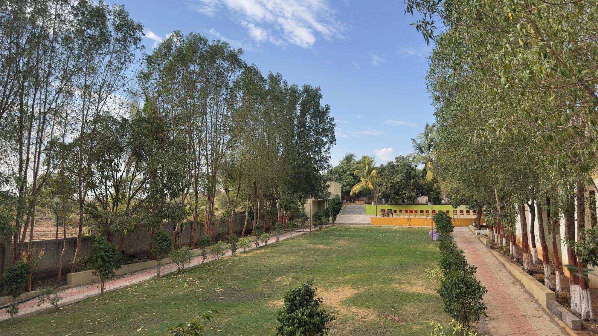 Lion Park Hotel & Resorts Szaszan Gir Kültér fotó