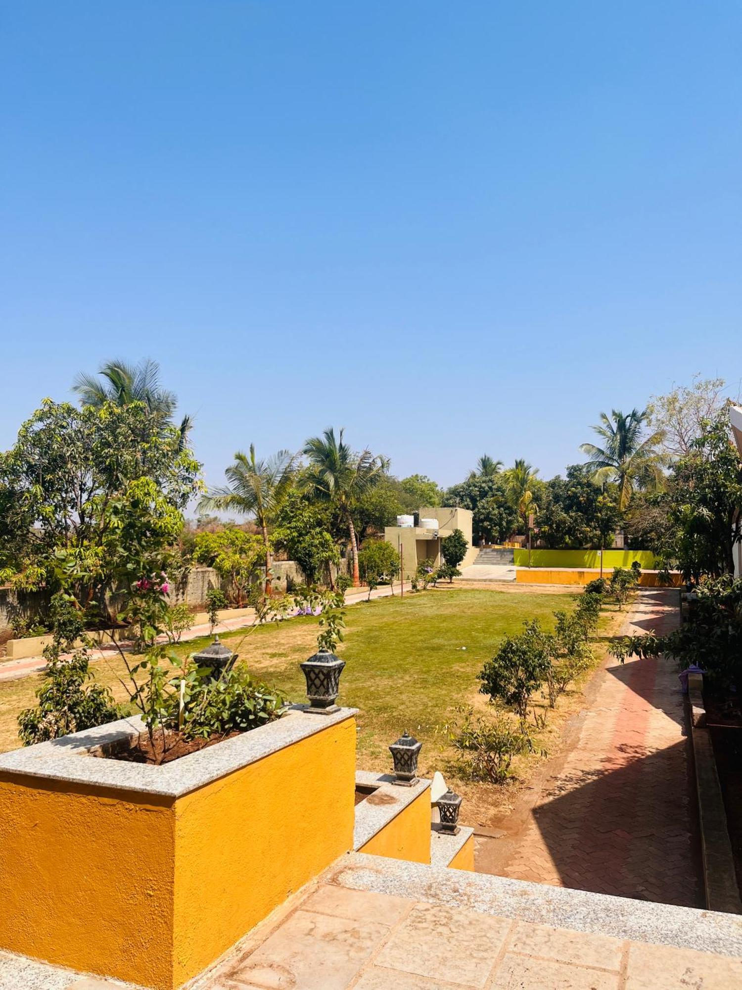Lion Park Hotel & Resorts Szaszan Gir Kültér fotó